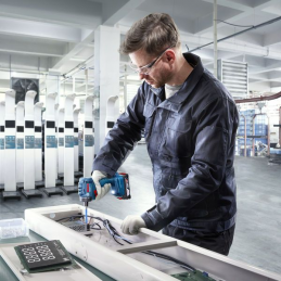 Akumulatorowa wkrętarko-wiertarka ISR 18V-30 PHX  Industrial Bosch