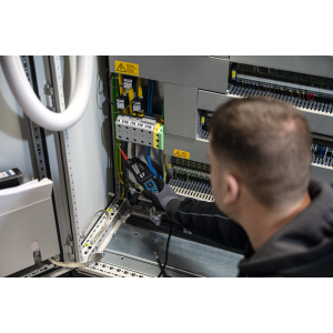 Bosch EXPERT EXVT1000-17 – tester napięcia 1000V IP65 | FixPol